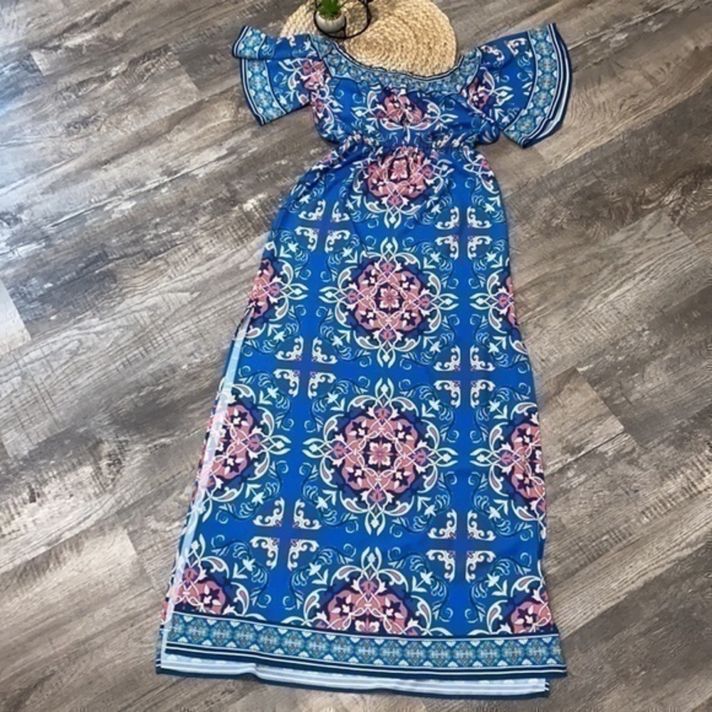 Flying Tomato blue geometric print off the shoulder maxi dress size small